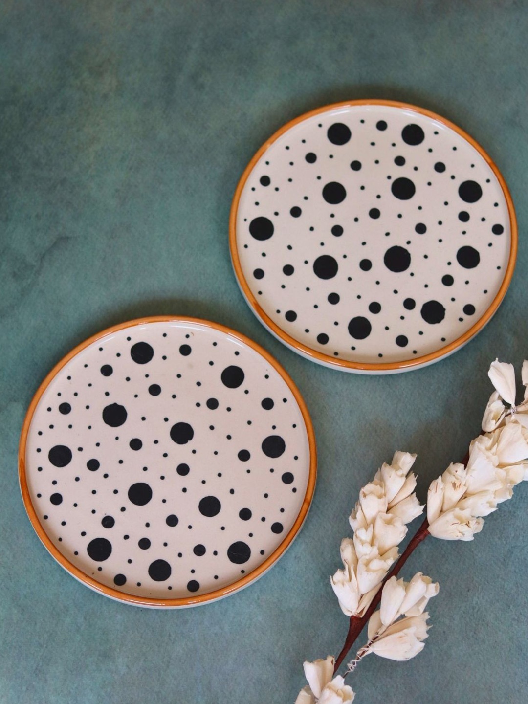 

WEAVING HOMES White & Black Pieces Printed Ceramic Food Platter