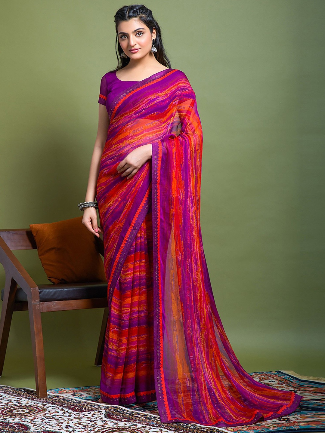 

Panzora Beads and Stones Abstract Printed Saree, Purple