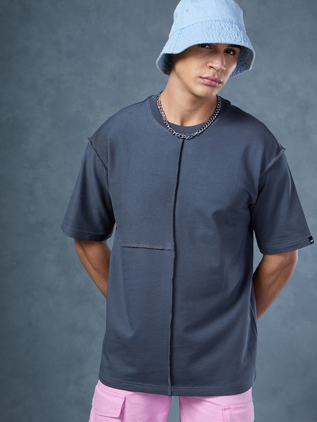

Bewakoof Drop-Shoulder Sleeves Oversized Cotton T-shirt, Grey