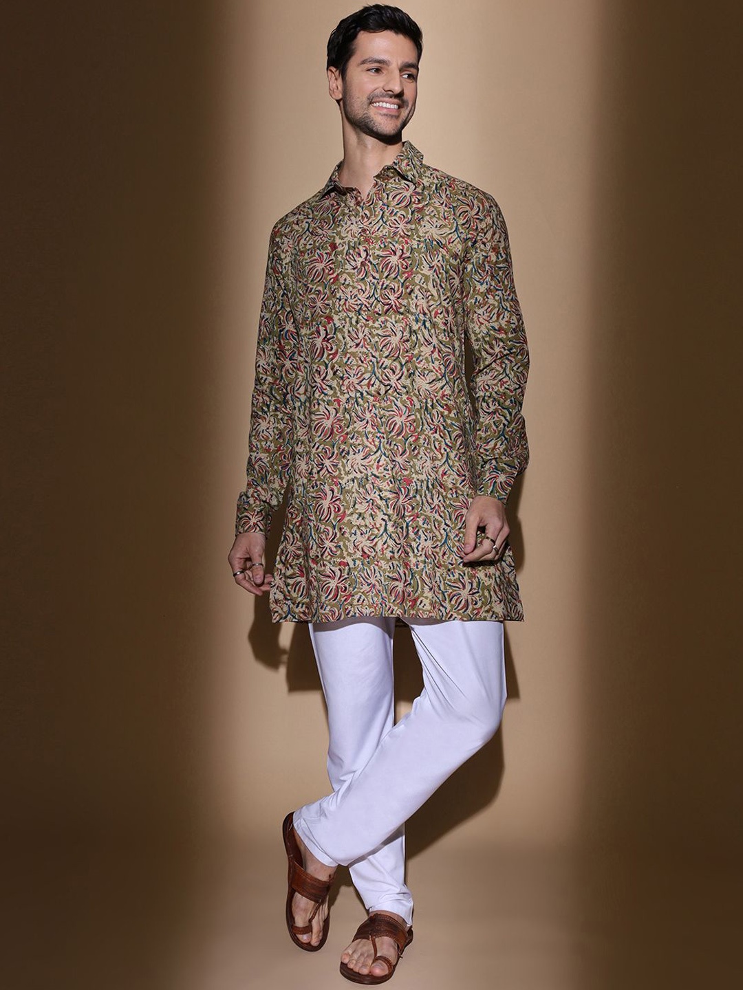 

MOSHI Floral Printed Shirt Collar Pure Cotton Straight Kurta, Beige