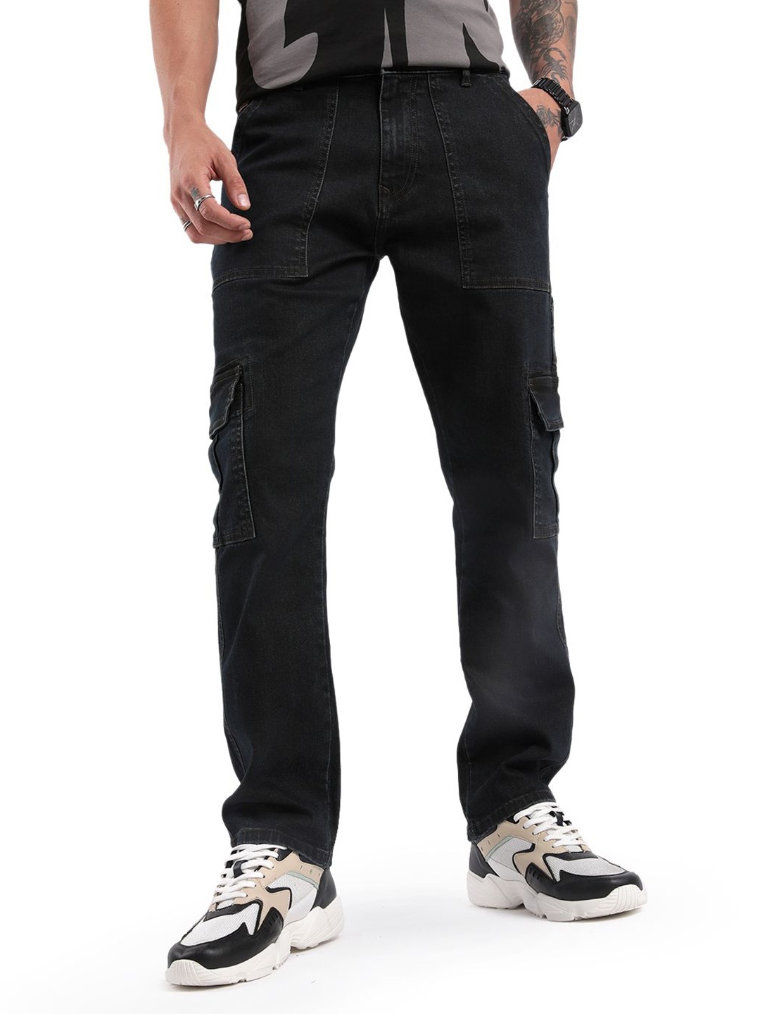

WROGN Men Applique Slim Fit T-shirt, Grey