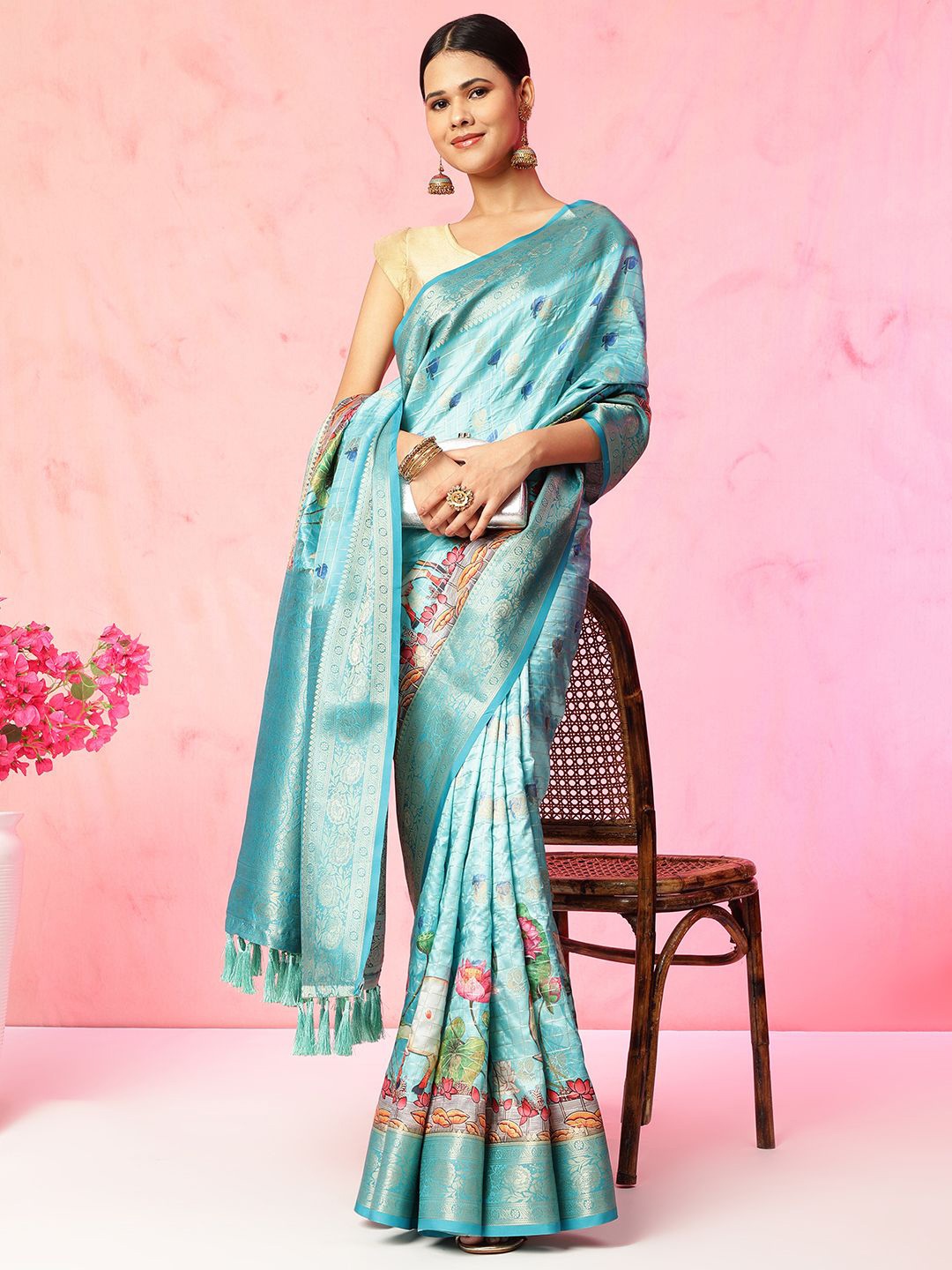 

JUST FASHION Floral Printed Zari Banarasi Saree, Turquoise blue