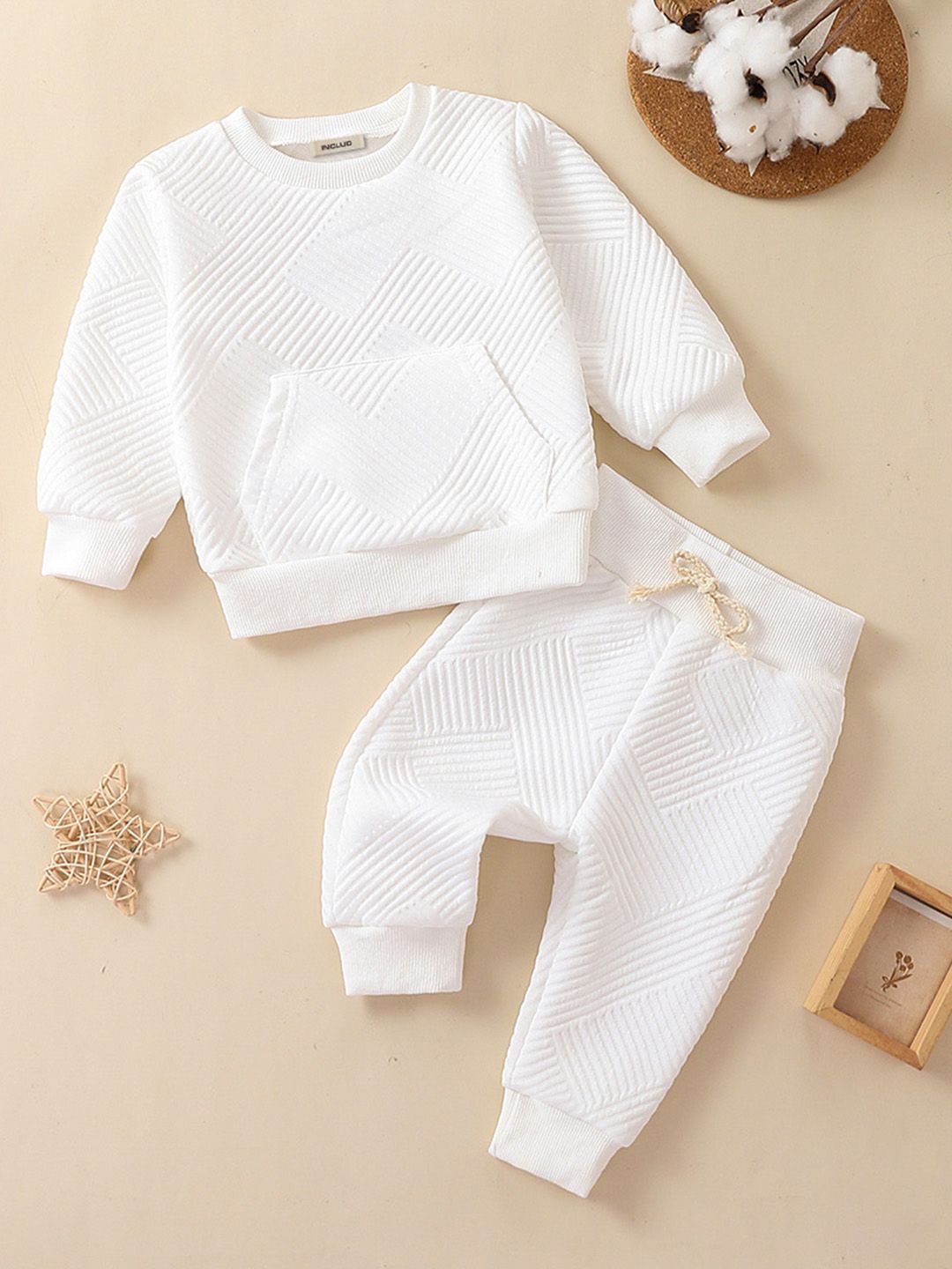

INCLUD Boys Self Design Round Neck Long Sleeves Sweatshirt & Trouser, White