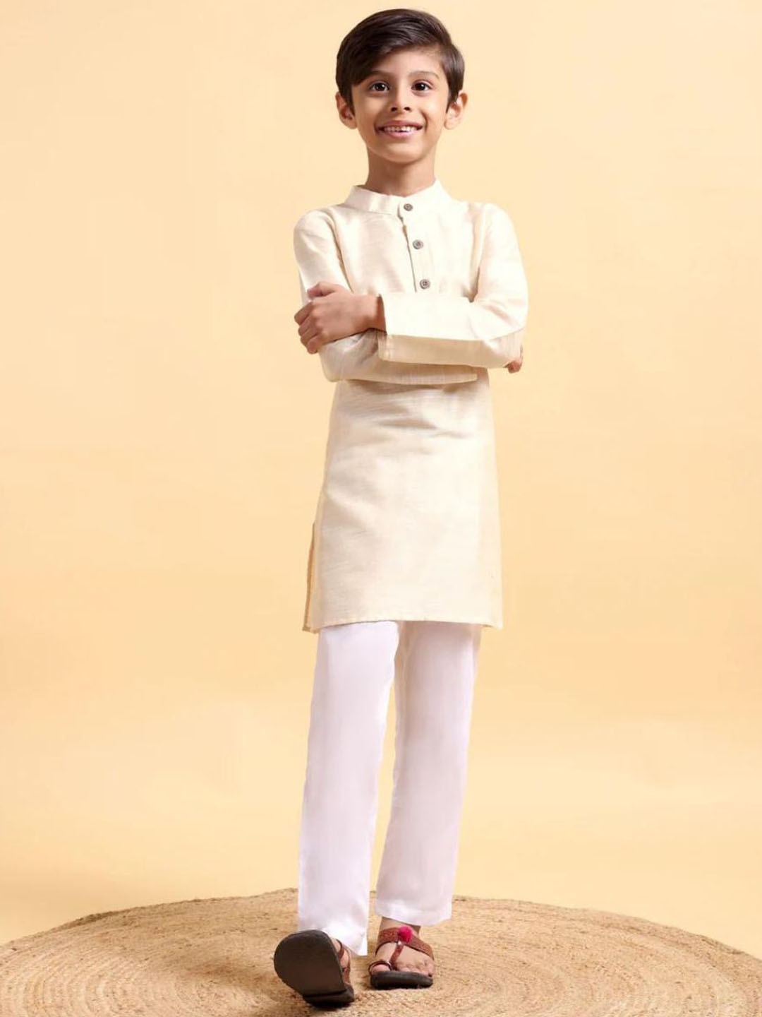 

Mera Rang Boys Band Collar Cotton Silk Straight Kurta With Pyjama, Cream