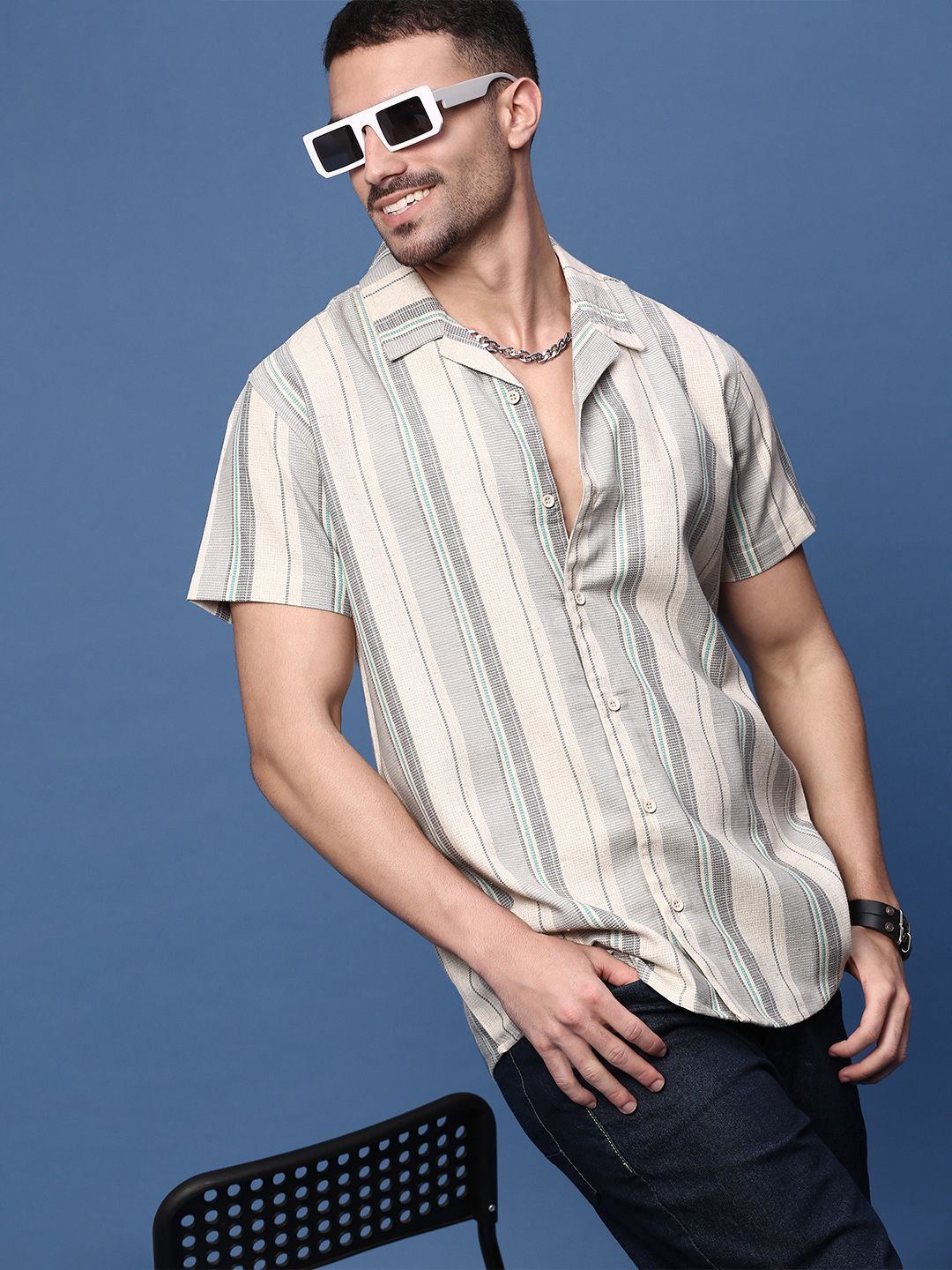 

SHOWOFF Men Standard Opaque Striped Casual Shirt, Grey