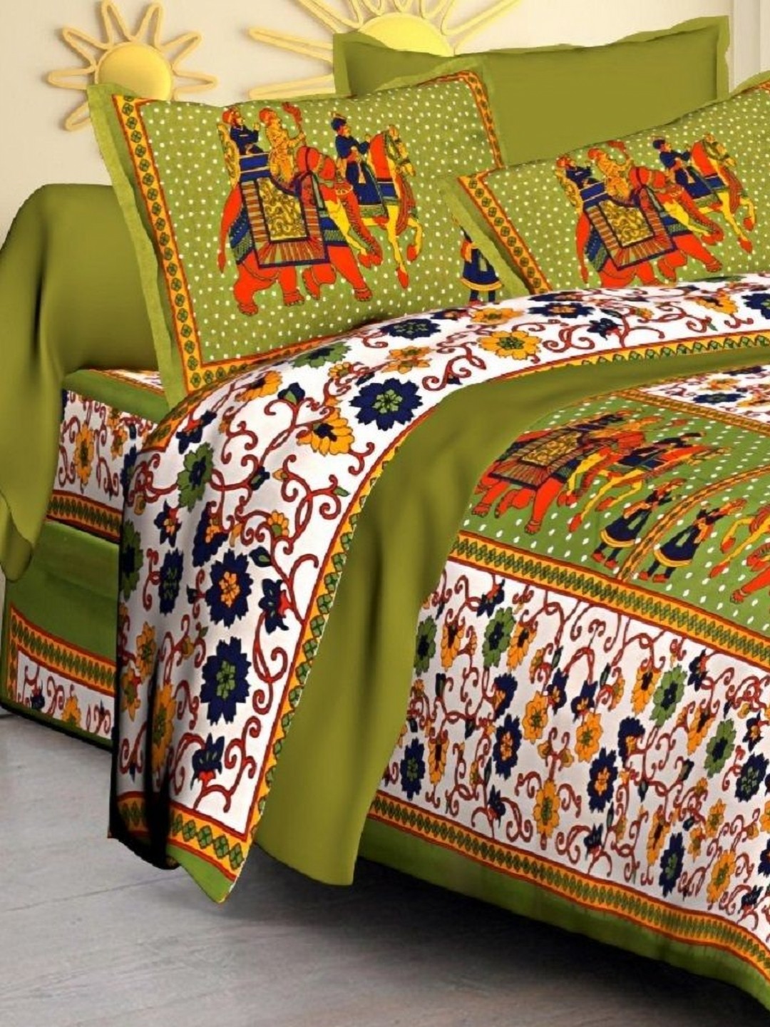 

AYAT COLLECTION Green & Orange Floral 144 TC Queen Bedsheet with 2 Pillow Covers