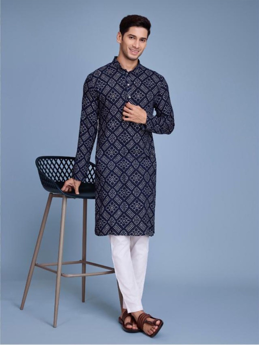 

ODETTE Bandhani Printed Band Collar Straight Kurta, Navy blue