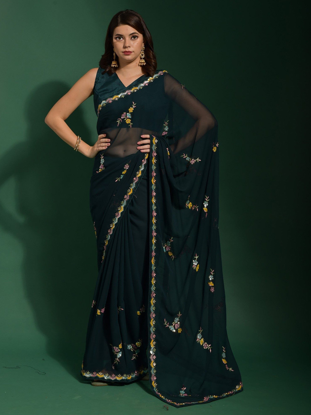 

Panzora Floral Sequinned Saree, Green
