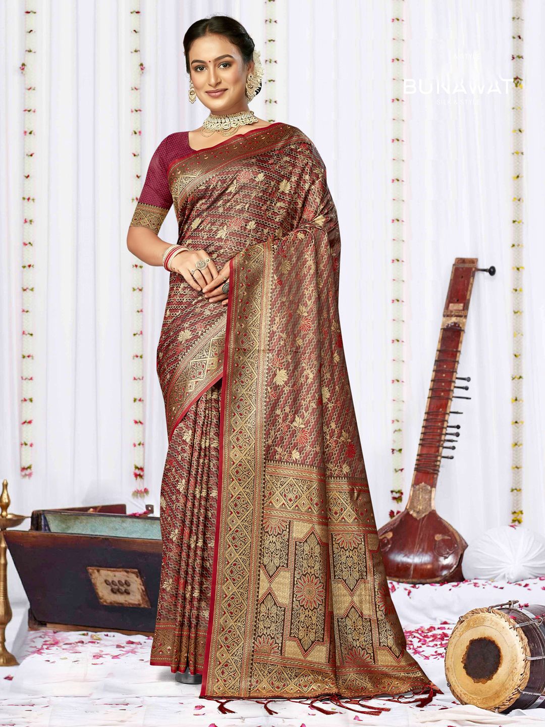 

Ishin Ethnic Motifs Woven Design Zari Satin Saree, Maroon