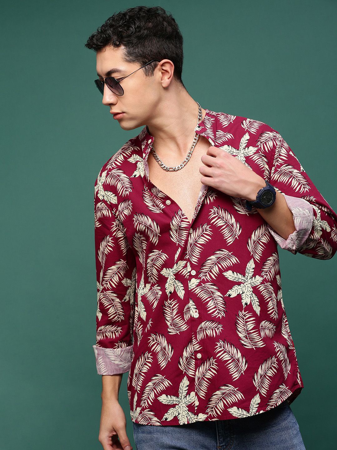 

SHOWOFF Men Standard Slim Fit Floral Opaque Printed Casual Shirt, Maroon