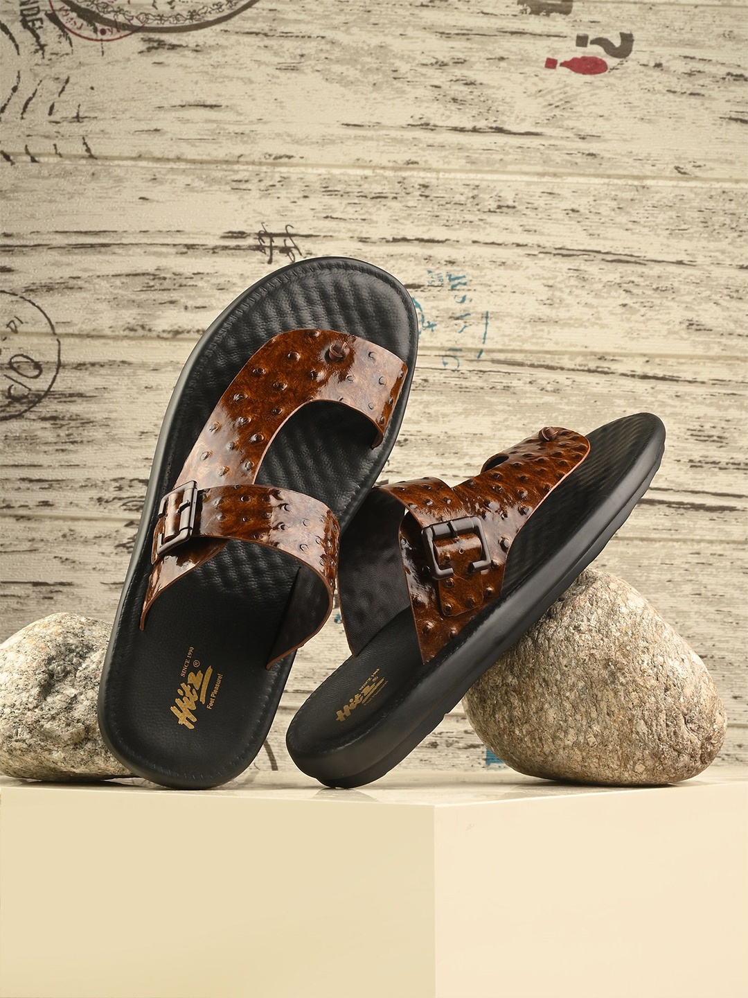 

Hitz Men Leather Buckle Sandals, Brown
