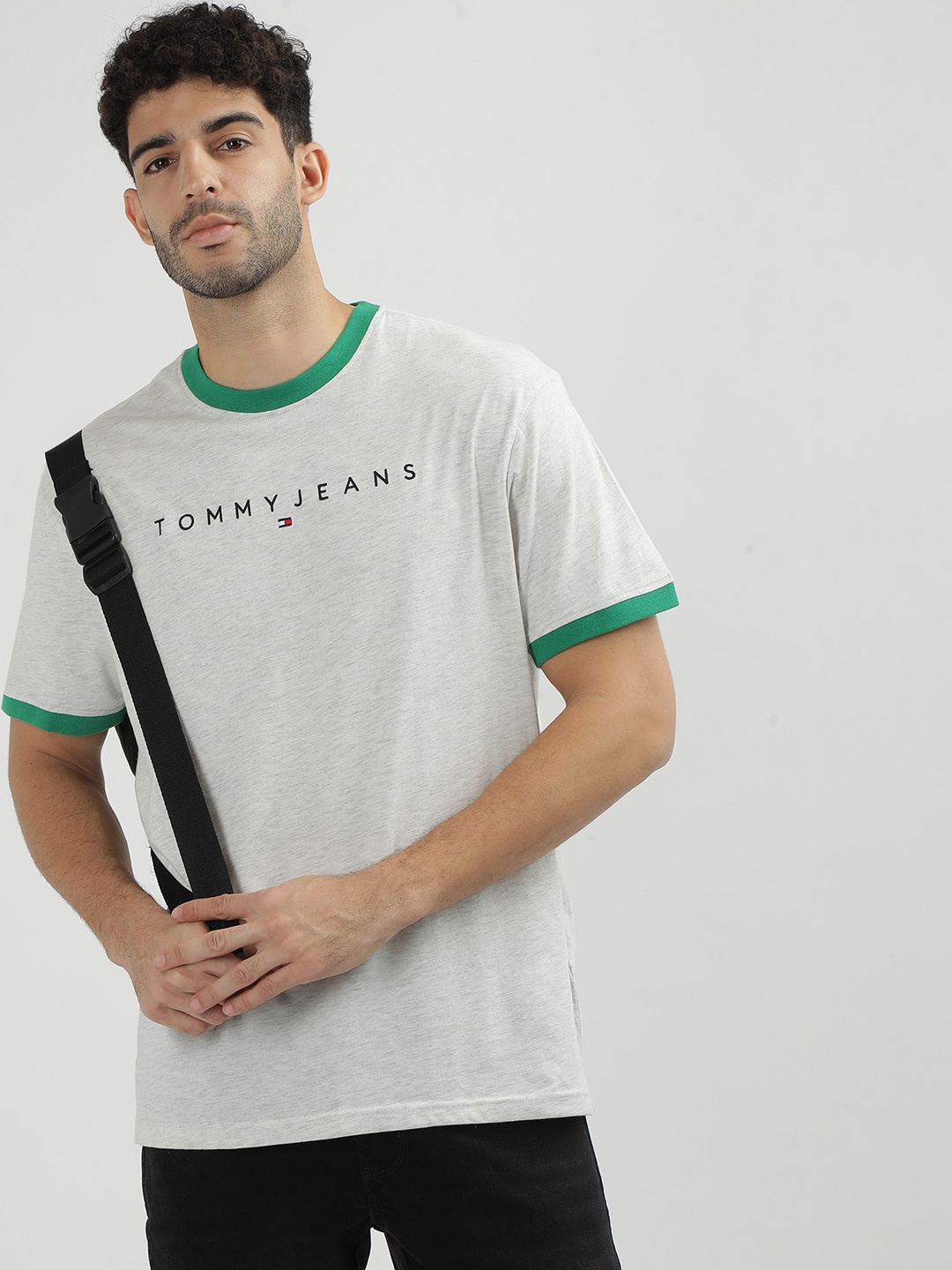 

Tommy Hilfiger Men Typography Pockets T-shirt, White