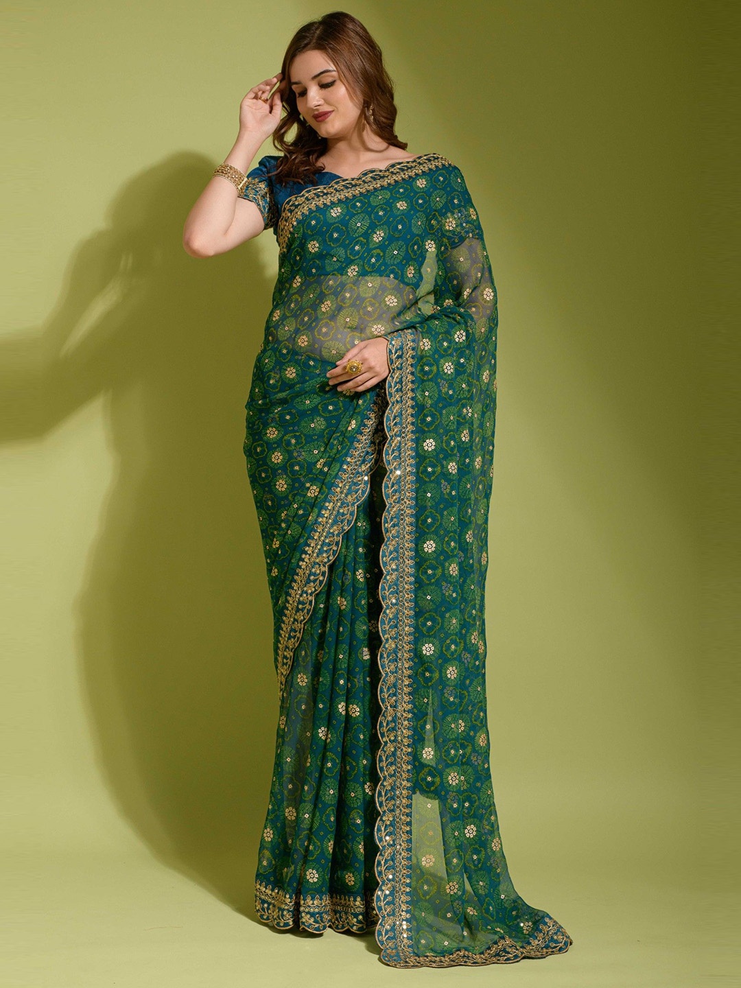 

Panzora Floral Embroidered Saree, Green