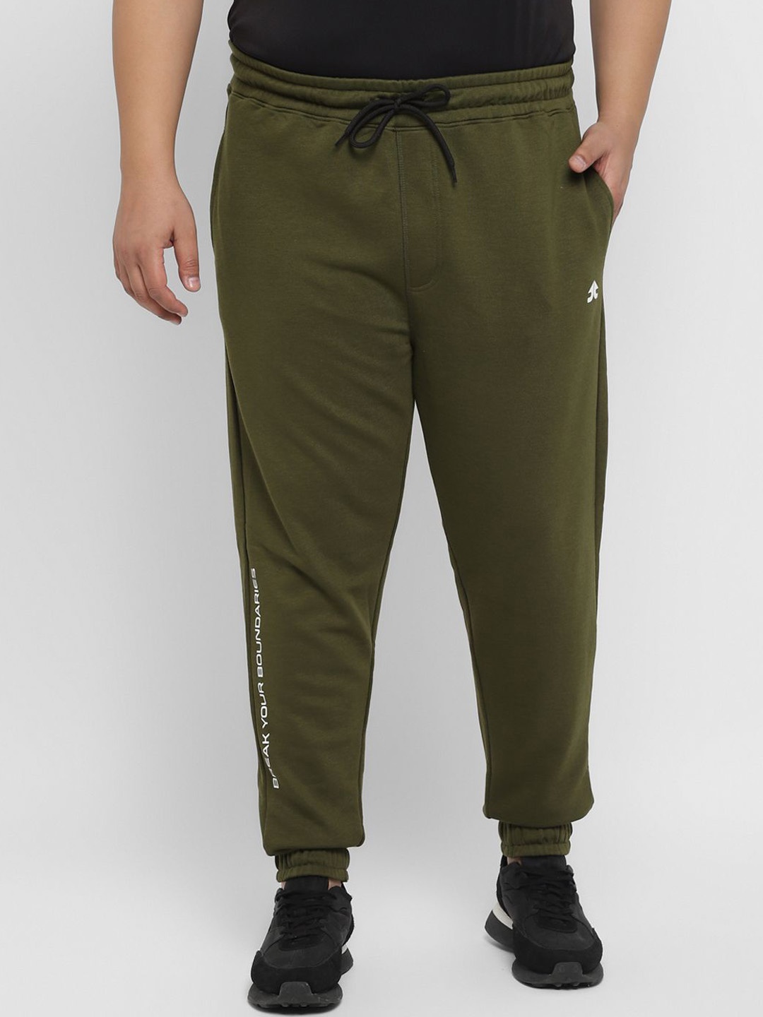 

OFF LIMITS Men Mid Rise Track Pant, Olive
