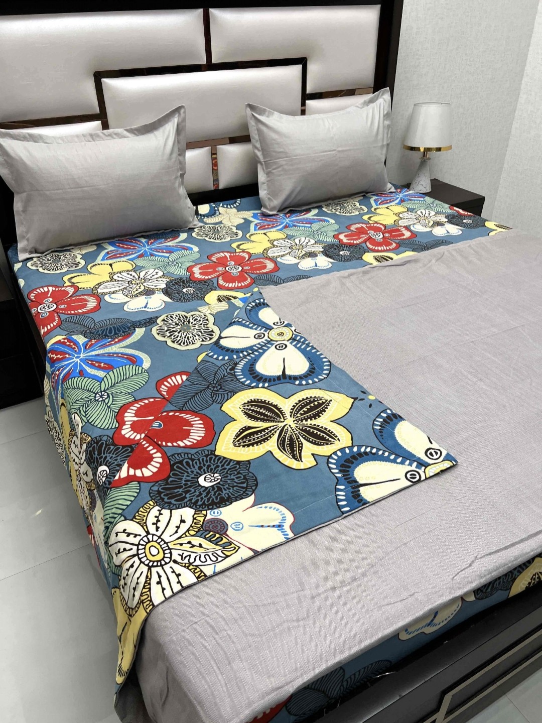 

Pure Decor Grey & Blue Floral Cotton 4 Pieces Double King Fine Bedding Set