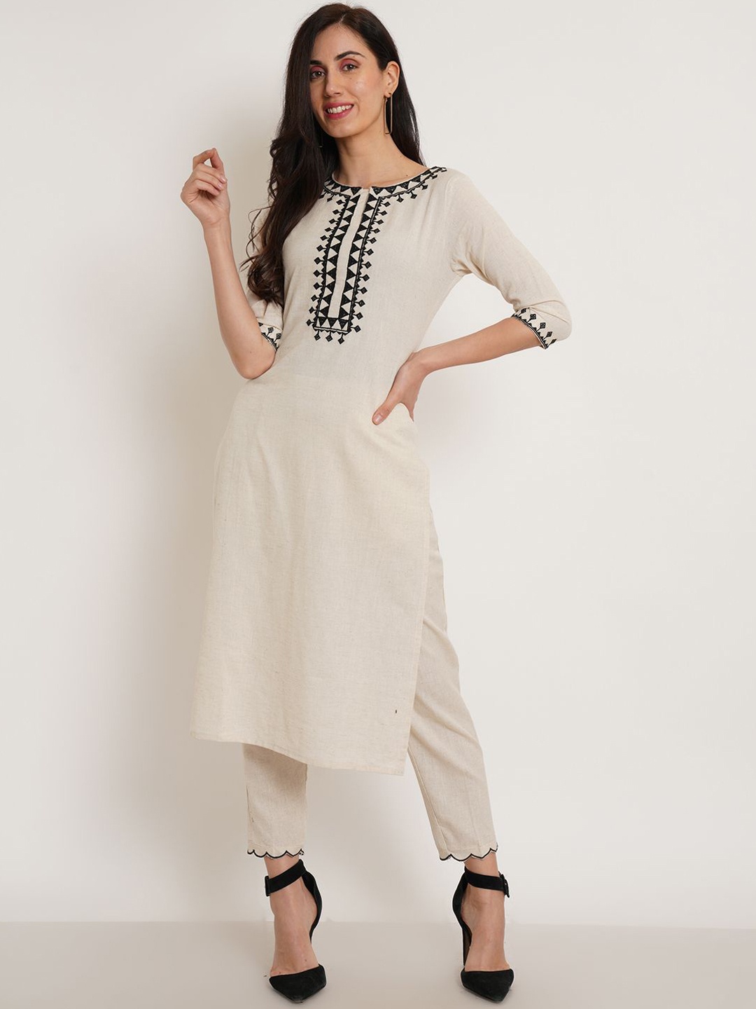 

Brownverse Geometric Yoke Design Thread Work Straight Kurta With Pyjama, Off white