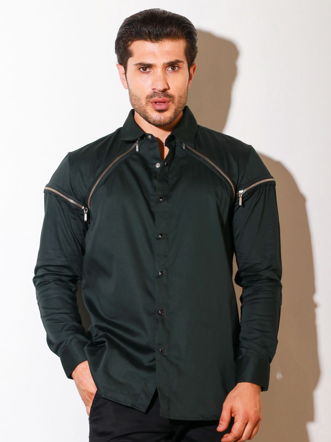 

ECHKE Men Custom Opaque Casual Shirt, Green