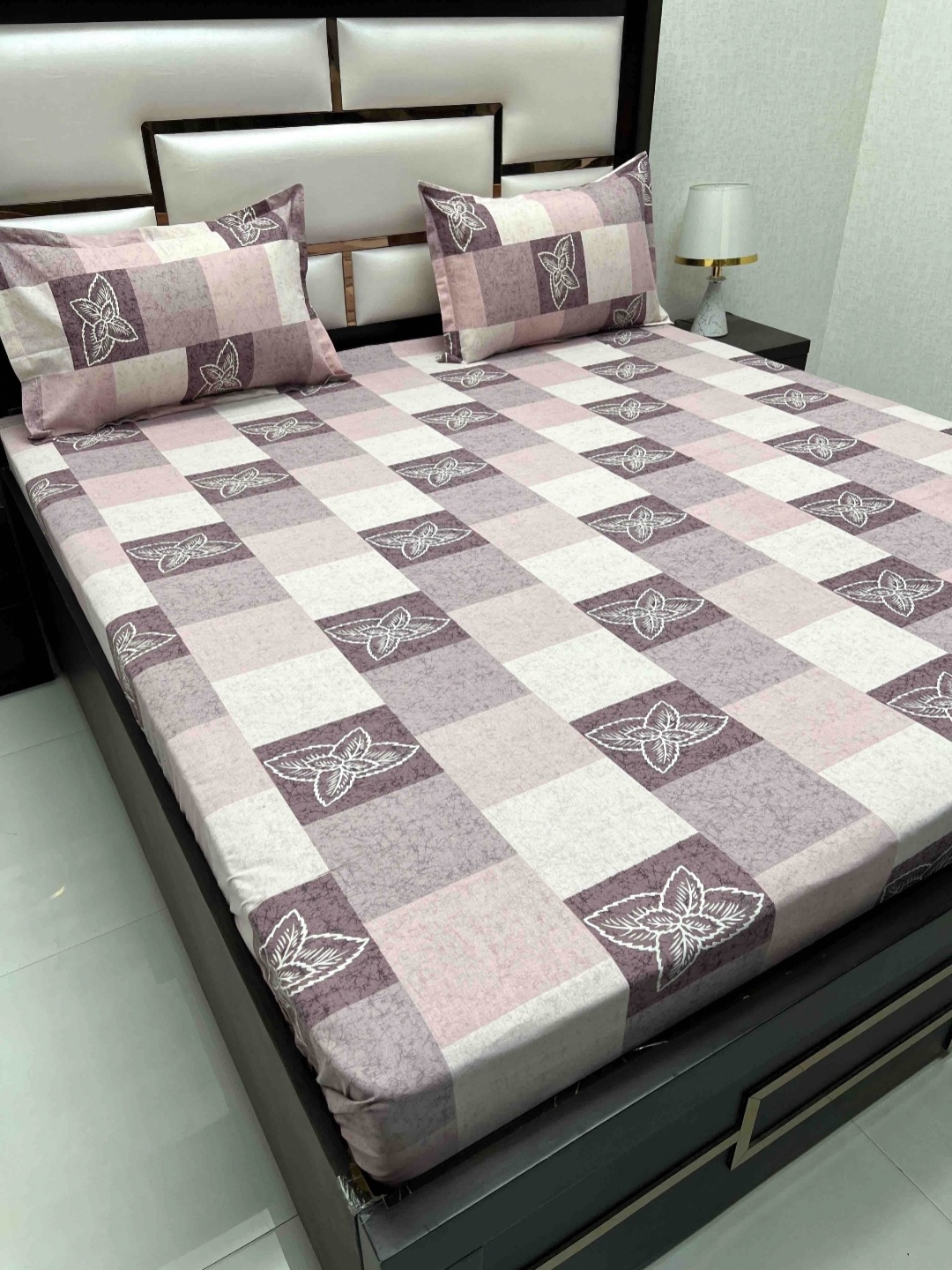 

Pure Decor Passion Purple & White Floral 300 TC Queen Bedsheet with 2 Pillow Covers