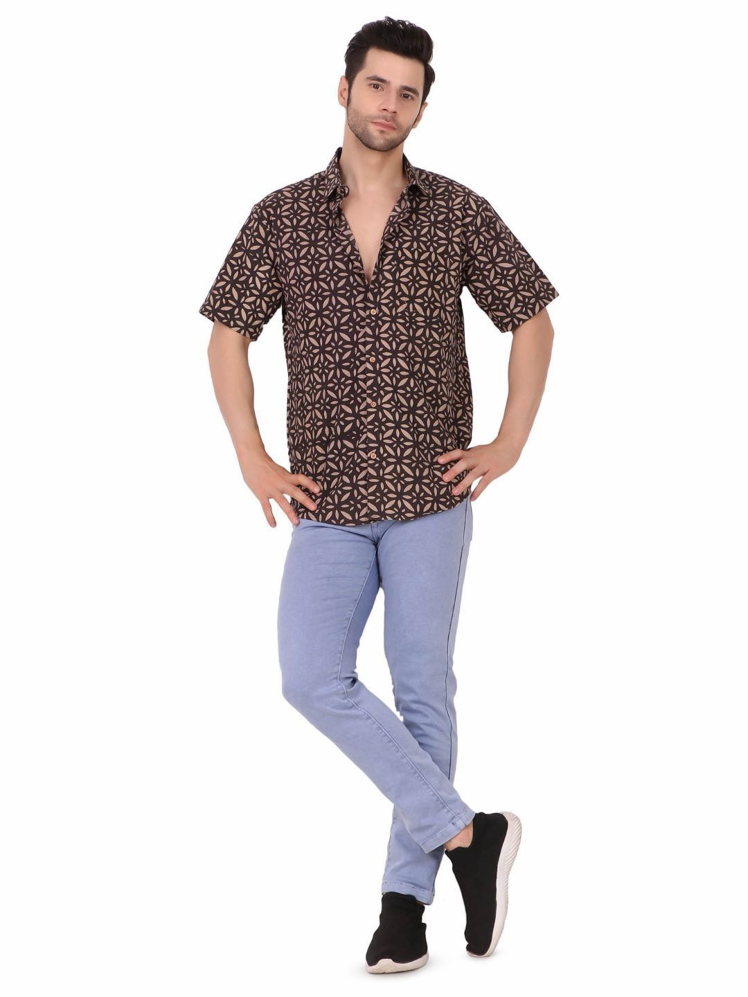 

MOSHI Men Comfort Opaque Printed Casual Shirt, Brown