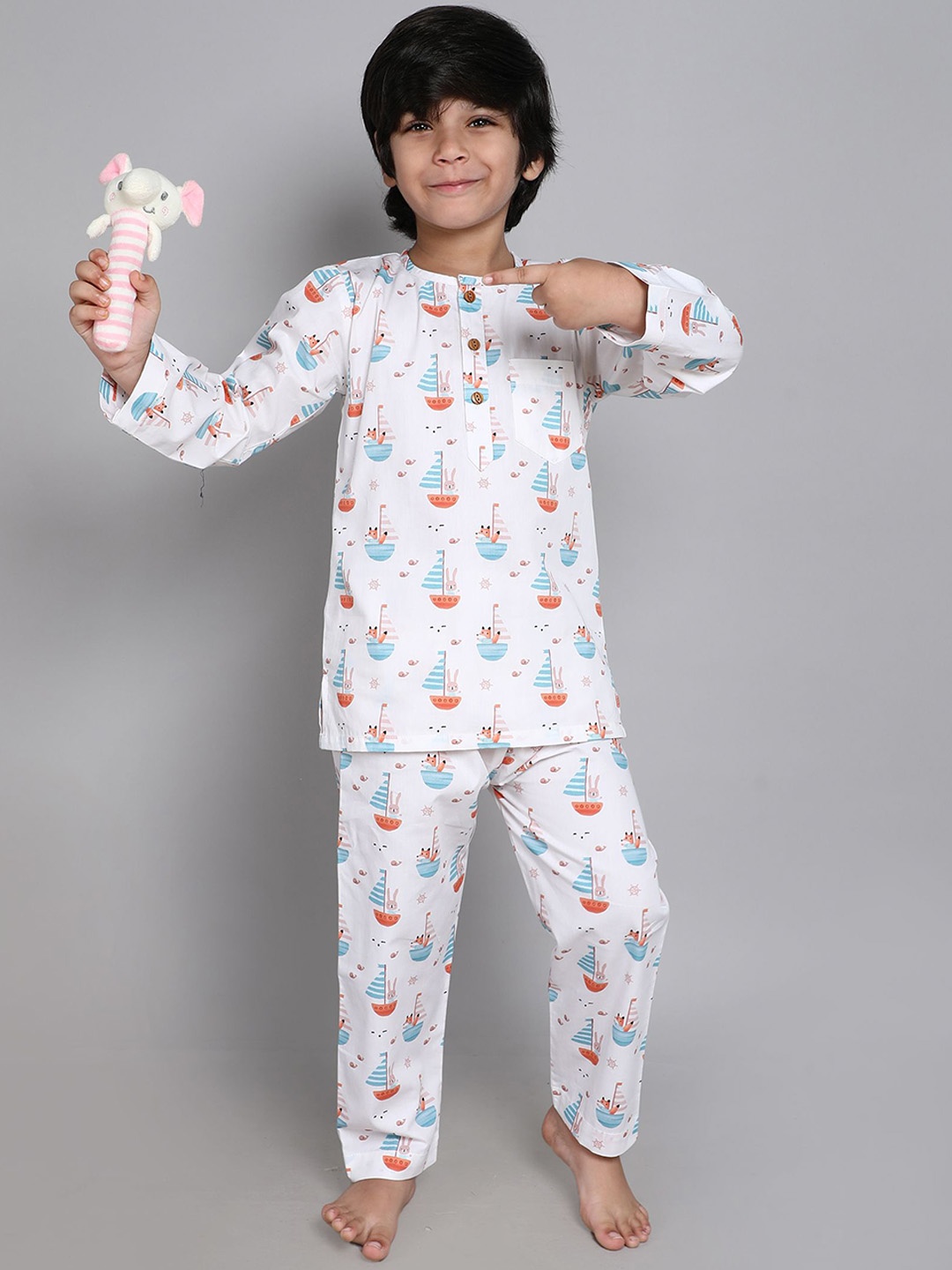 

Little Clothings Unisex Kids pure cotton Printed Night suit, Off white