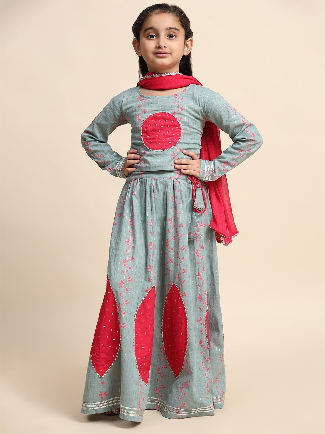 

Maaesa Girls Printed Beads and Stones Ready to Wear Lehenga & Blouse With Dupatta, Grey