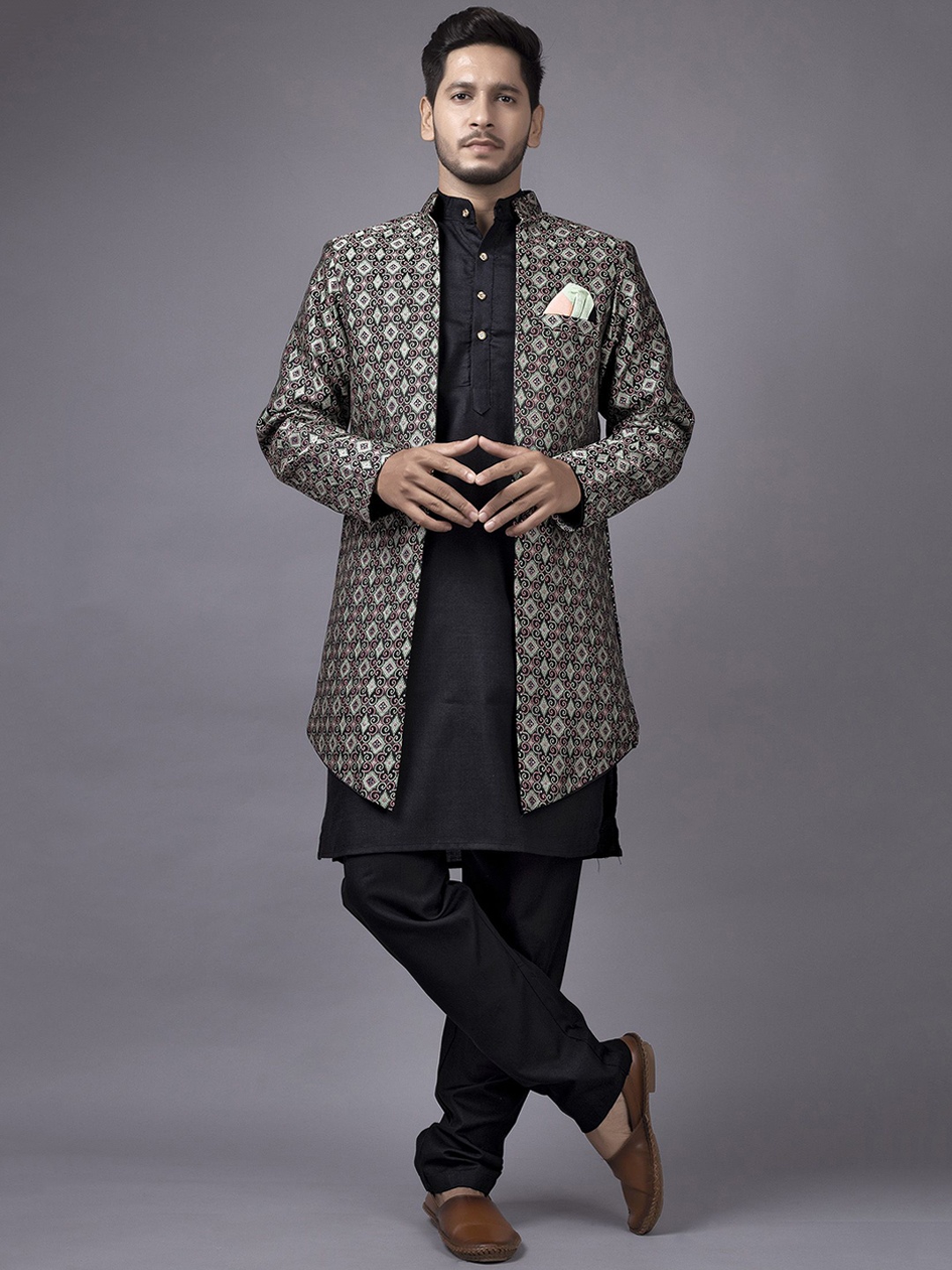 

Xepon Men Regular Kurta with Pyjamas, Black
