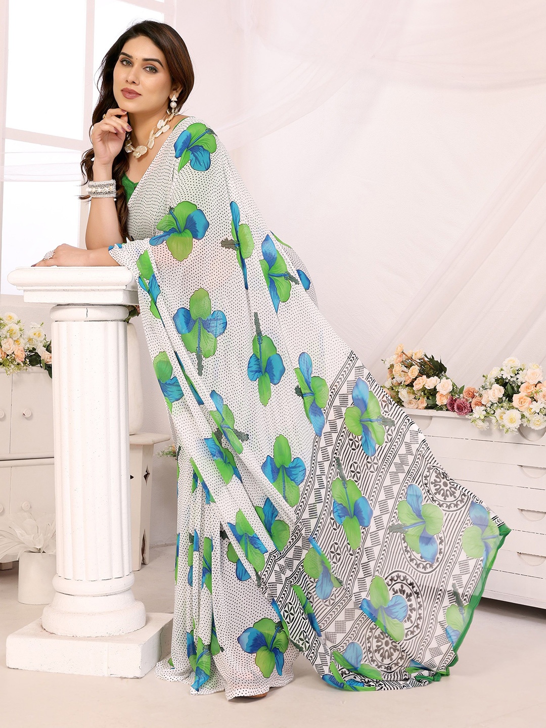 

The Textile Hub Floral Pure Georgette Saree, Green