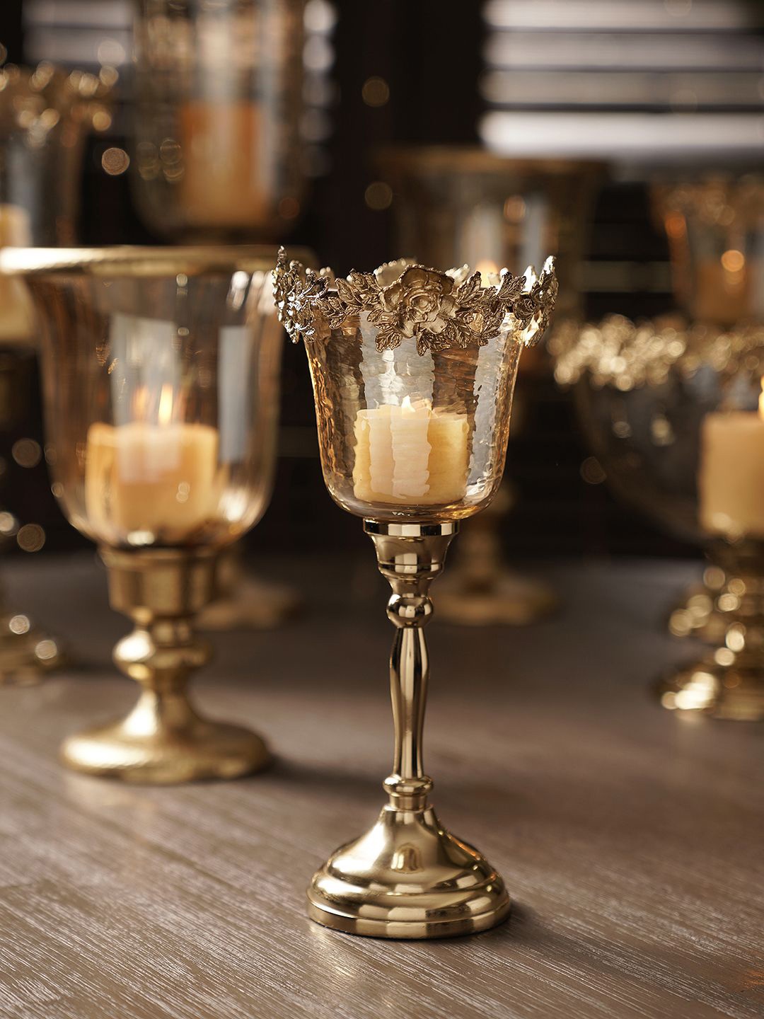 

Pure Home and Living Gold-Toned Textured Glass Candle Holder
