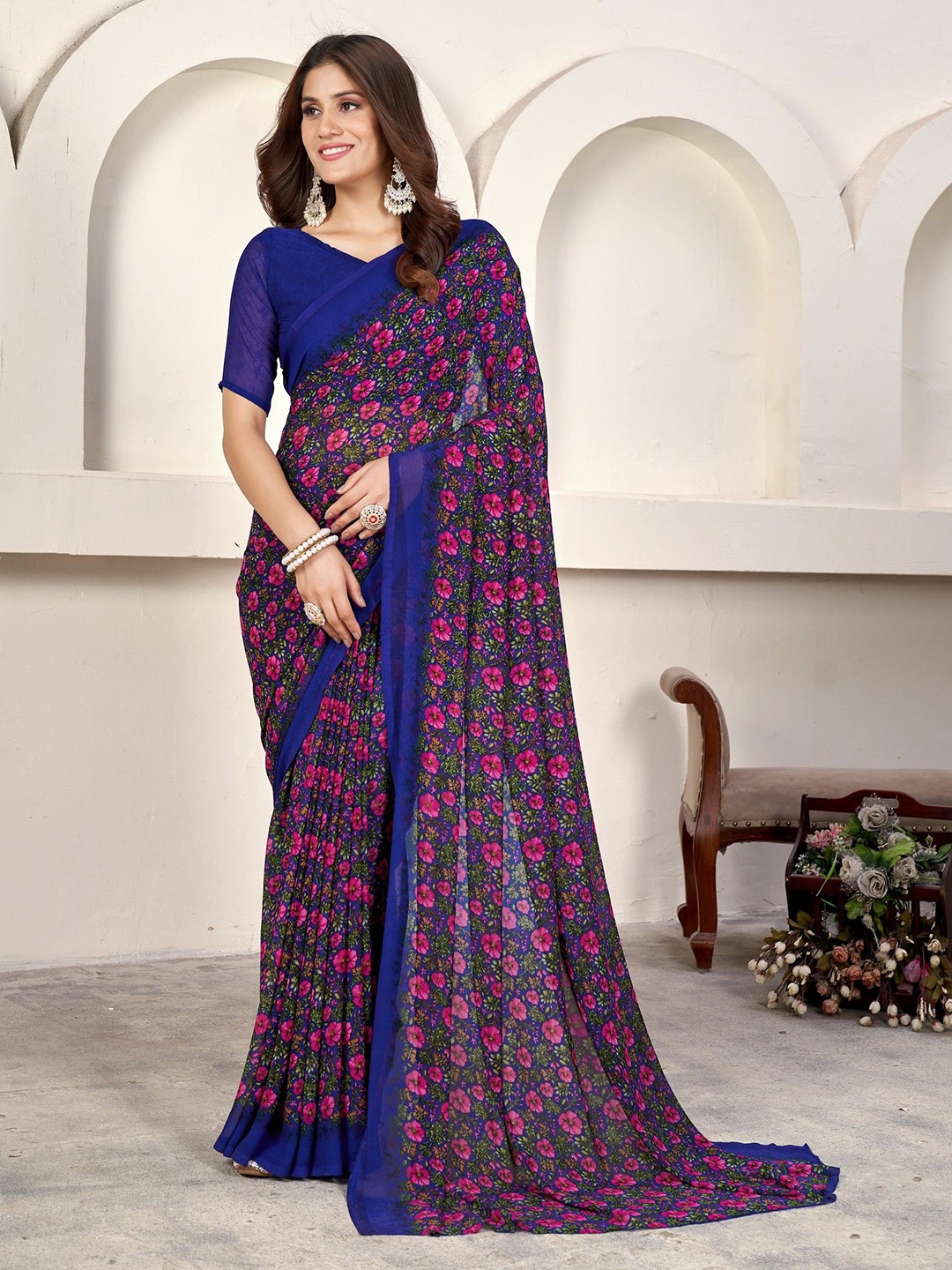 

VARNI FABRICS Floral Pure Georgette Saree, Blue