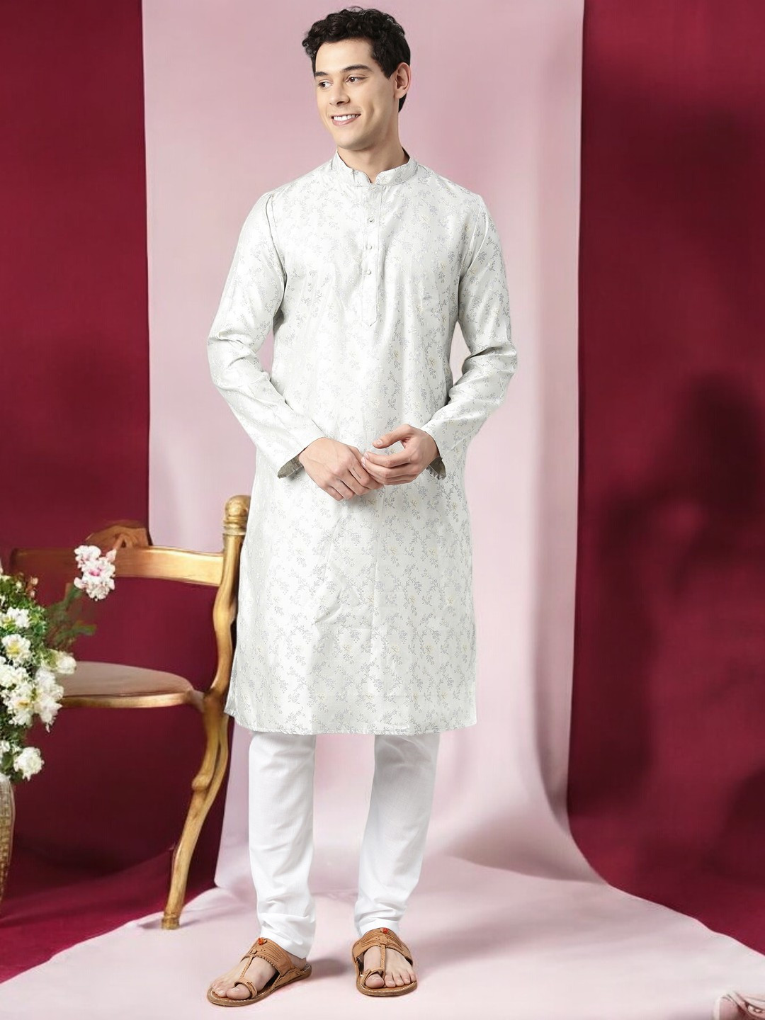 

TATTVA Men Cream-Colored Floral Woven Design Kurta