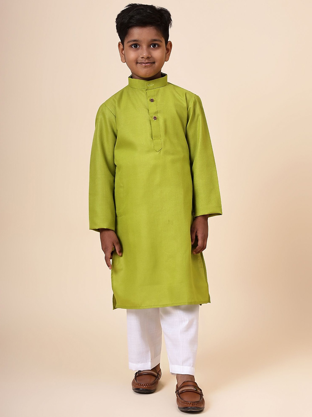 

Anouk Boys Solid Band Collar Knee Length Long Regular Sleeves Straight Kurta, Green