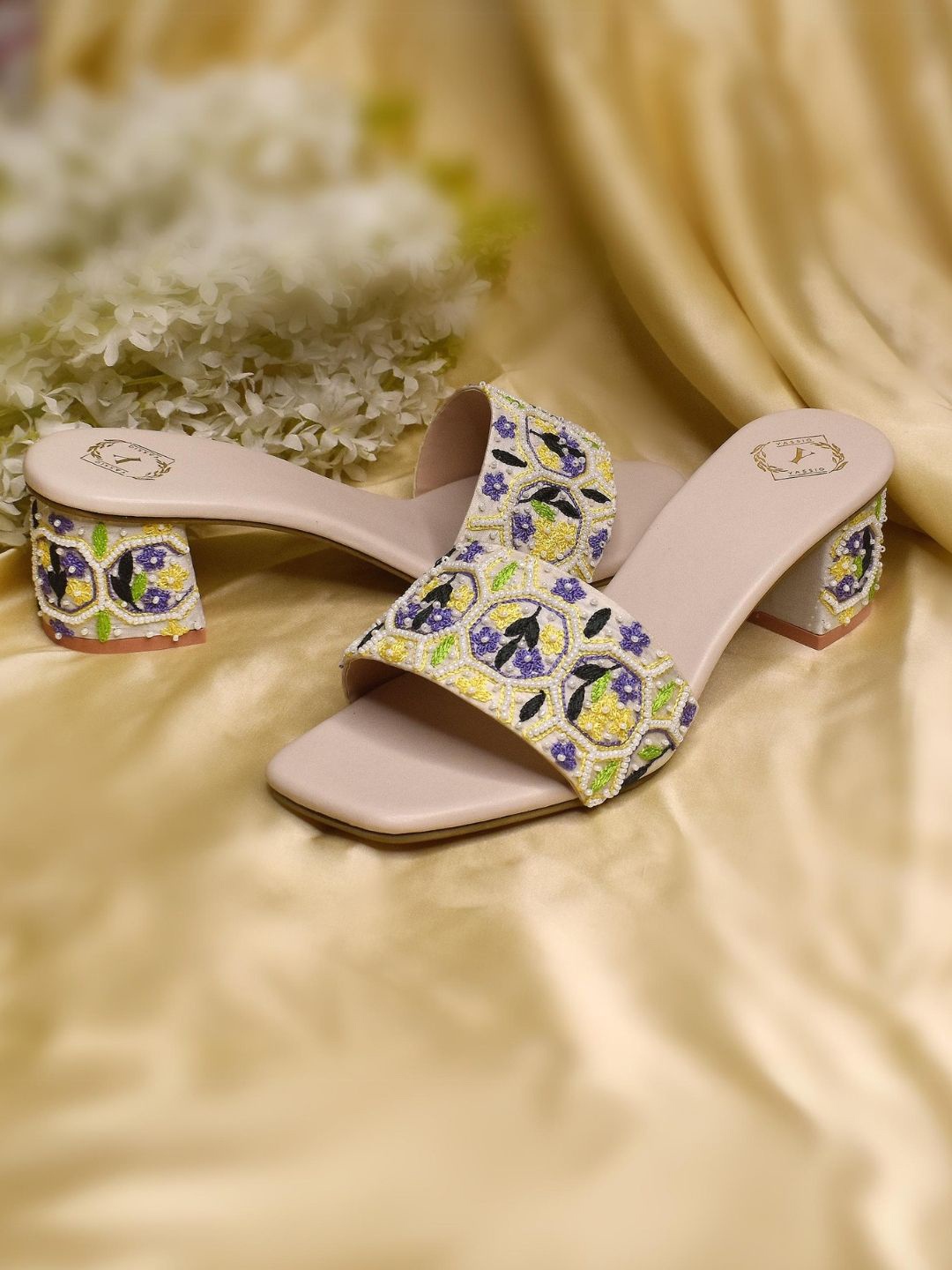 

YASSIO Embroidered Block Heel Sandals, Cream