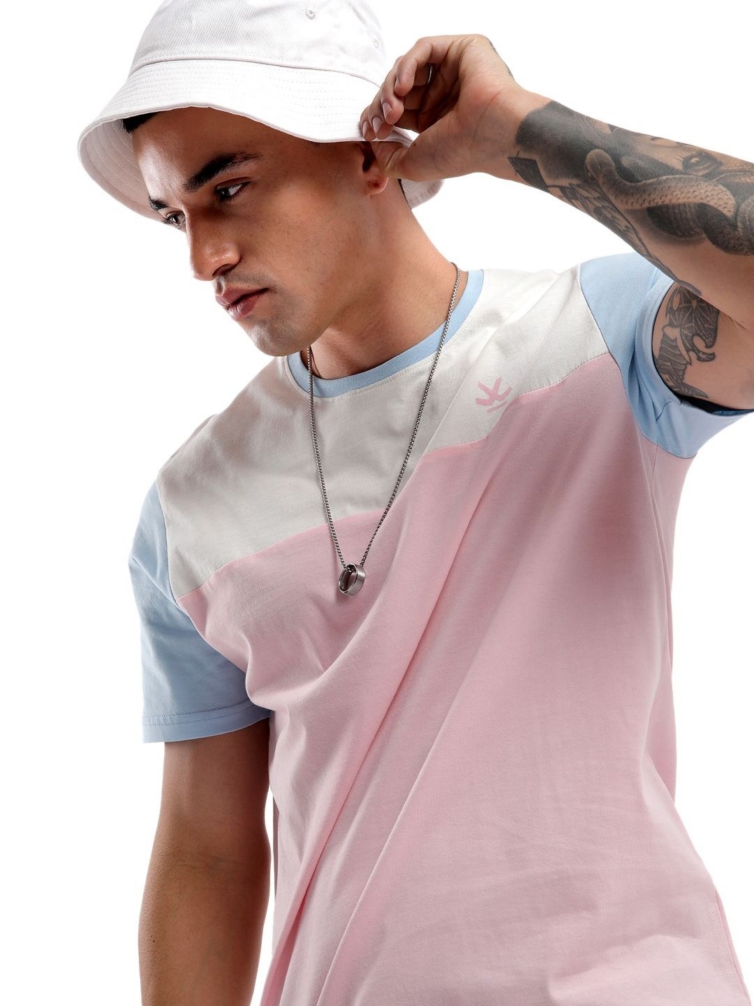 

WROGN Men Colourblocked Round Neck Cotton Slim Fit T-Shirt, Blue