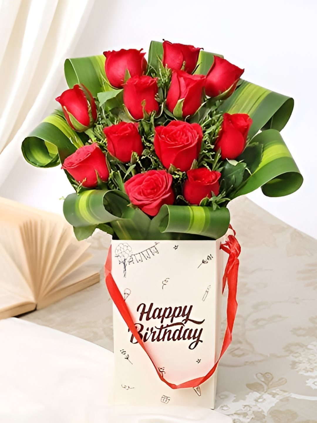 

Floweraura Red & Green 12 Pieces Fresh Roses Bouquet