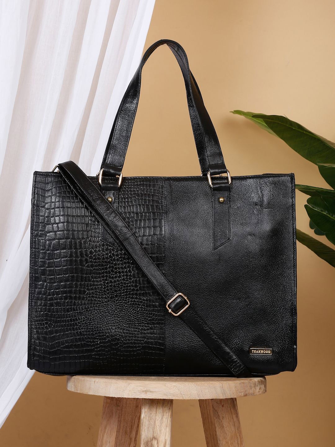 

Teakwood Leathers Textured Leather Structured Tote Bag, Black