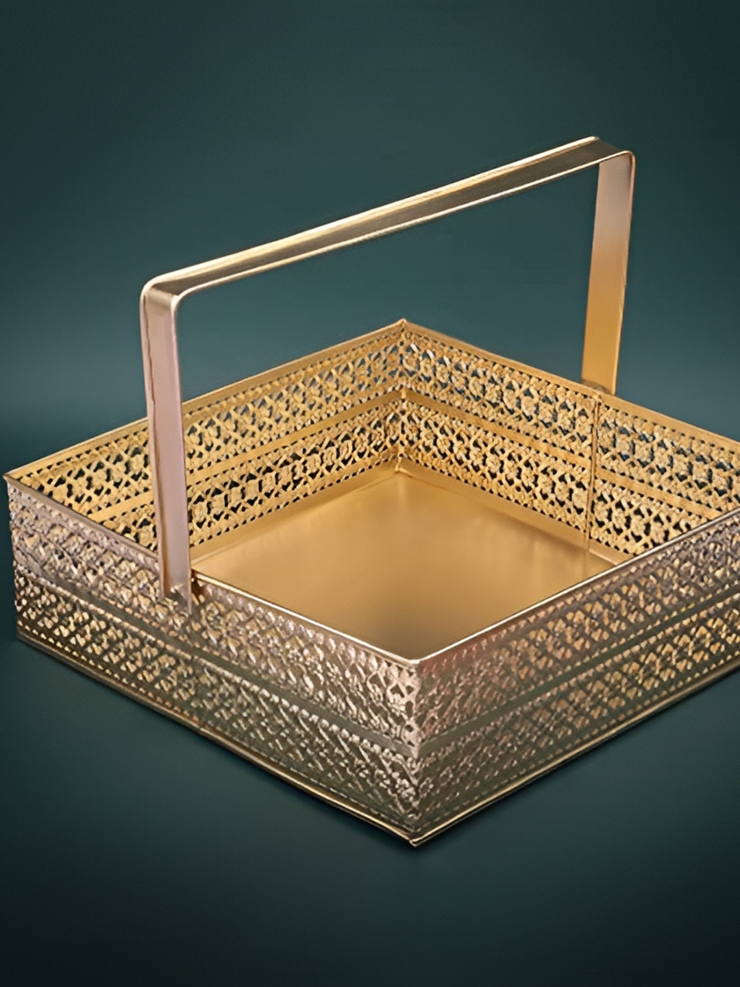 

e kysa Gold-Toned Self-Design Multipurpose Basket