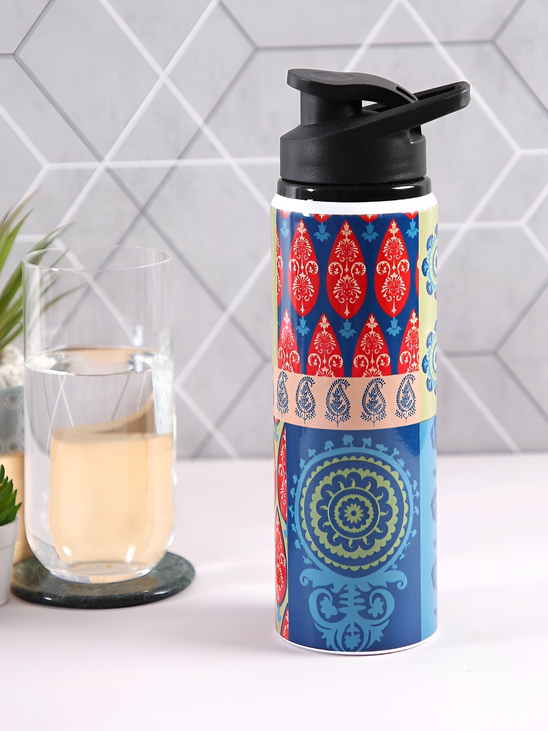 

PENTADECO Blue & Red Floral Printed Single Wall Vacuum Water Bottle 750 ml
