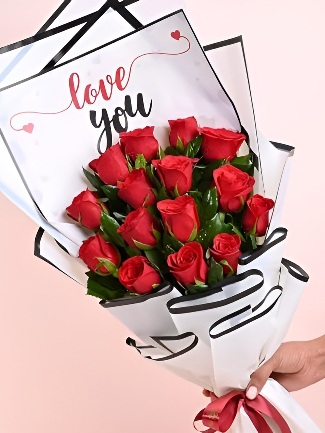 

Floweraura Red & Green 15 Pieces Fresh Roses Bouquet