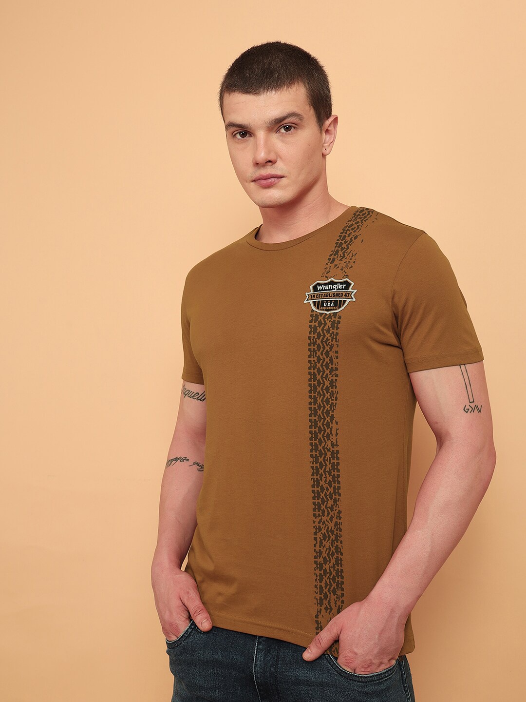 

Wrangler Geometric Printed Cotton T-shirt, Brown
