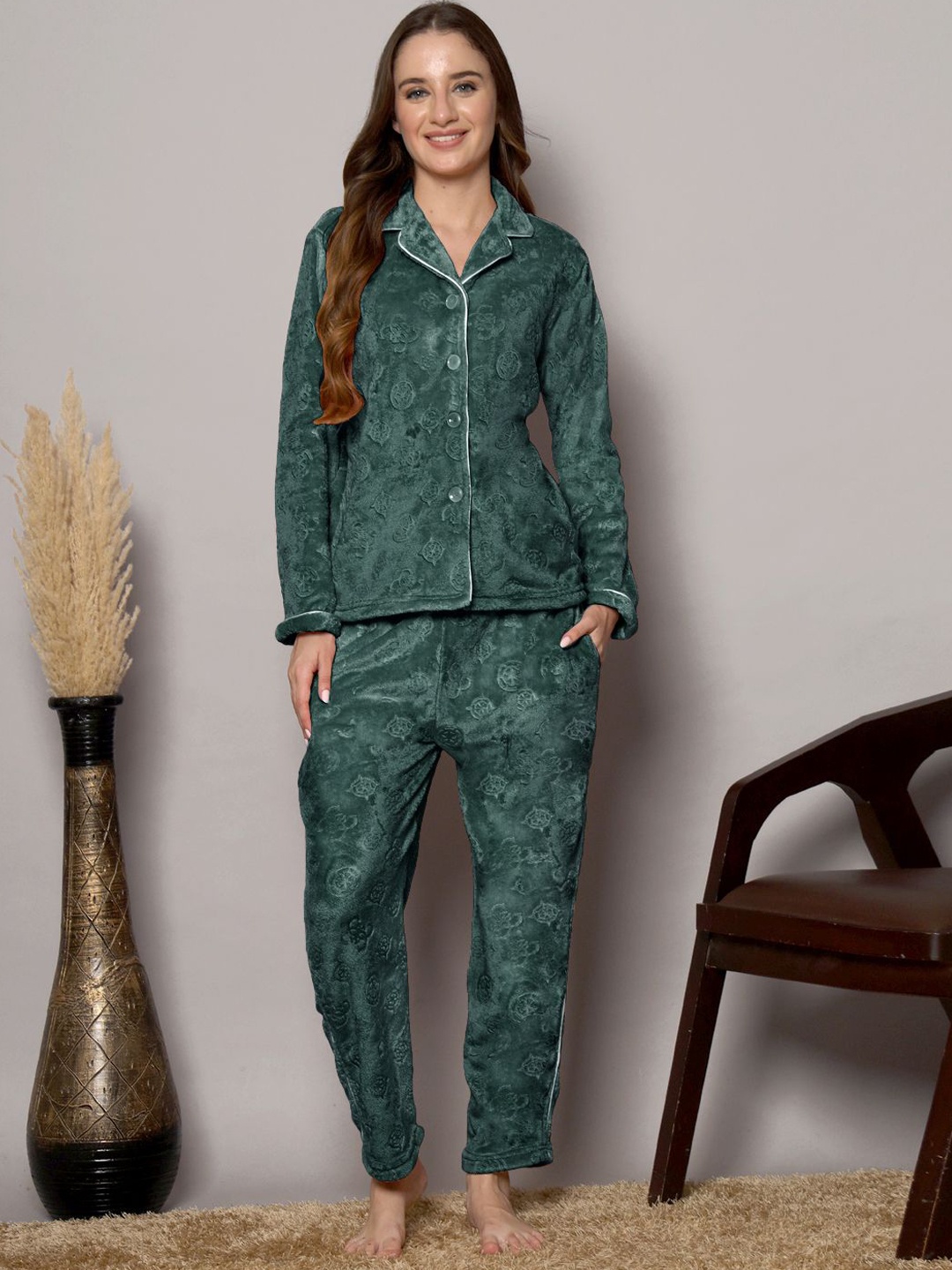 

FABINALIV Geometric Embossed Lapel Collar Winter Night Suit, Sea green