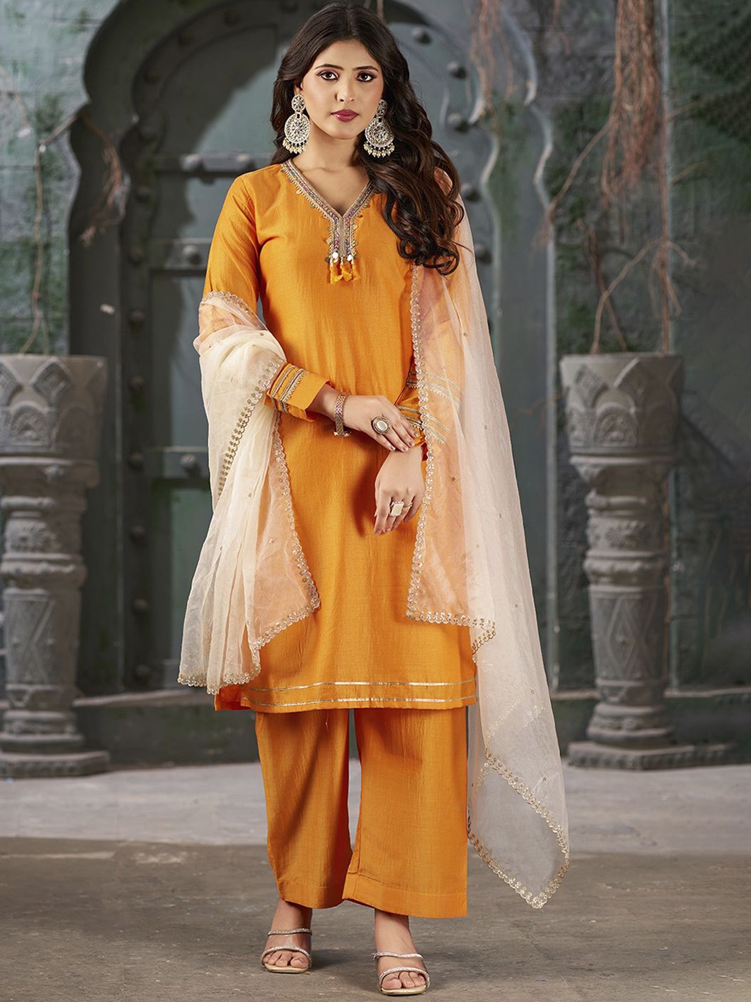 

Curvy Lane Women Embroidered Regular Sequinned Kurta with Trousers & With Dupatta, Orange