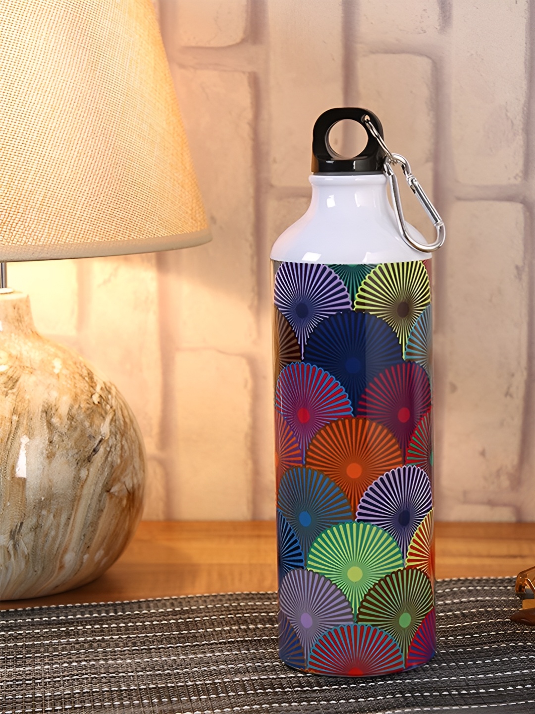 

PENTADECO White & Red Printed Single Wall Vacuum Water Bottle 750 ml