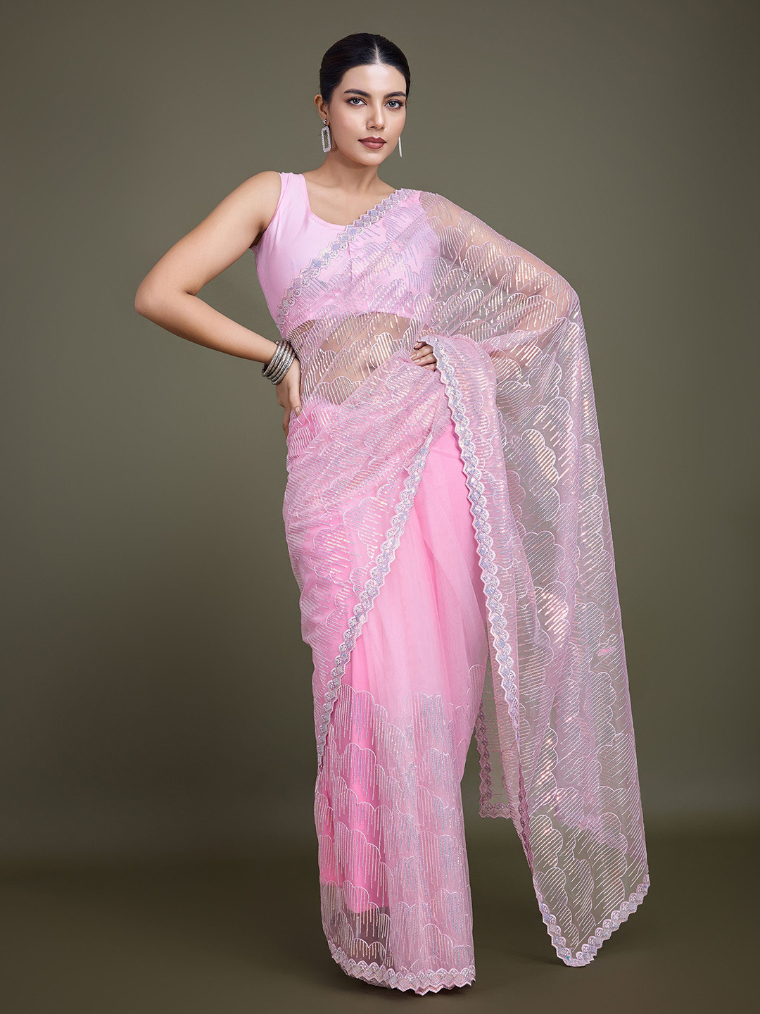 

MONJOLIKA FASHION Embellished Sequinned Net Saree, Pink