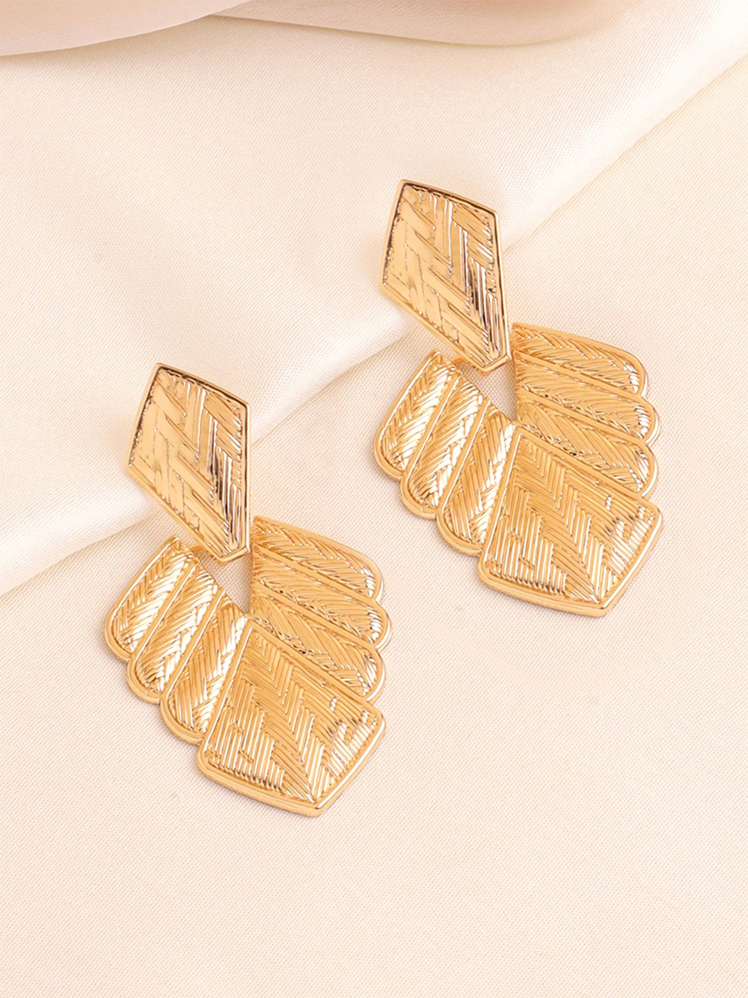 

Yellow Chimes Gold-Plated Leafy Shaped Drop Earrings