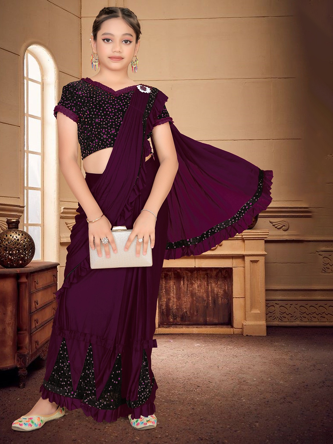 

HARPITA Sequinned Ready to Wear Saree, Purple