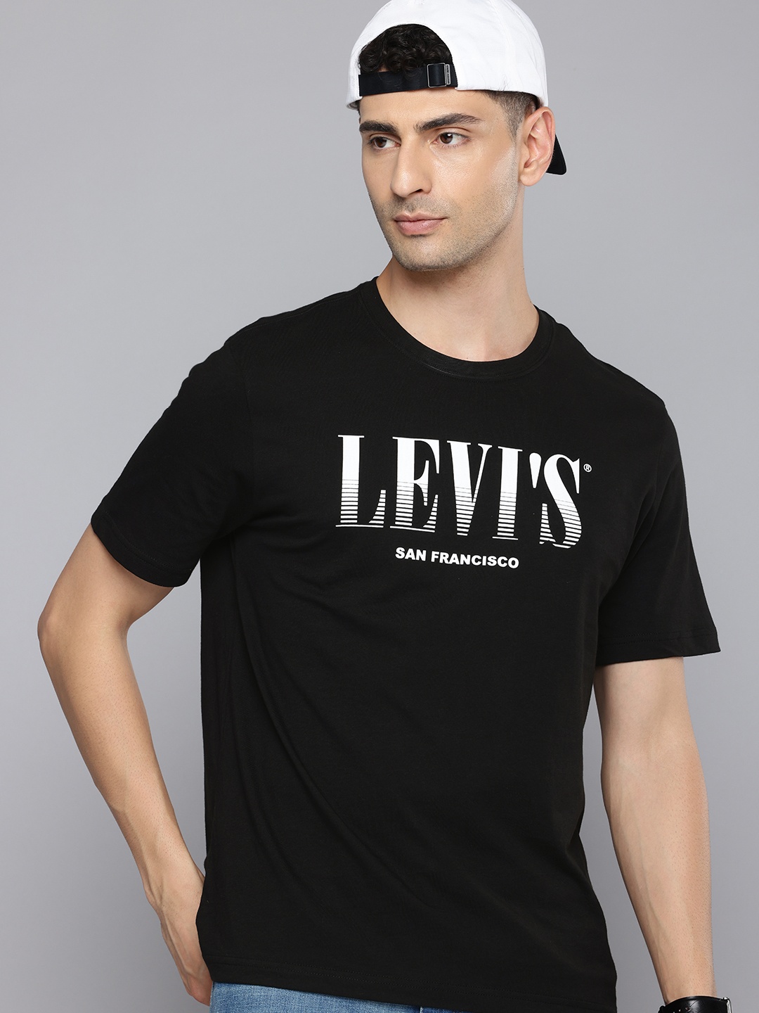 

Levis Brand Logo Printed Relaxed Fit Pure Cotton T-shirt, Black