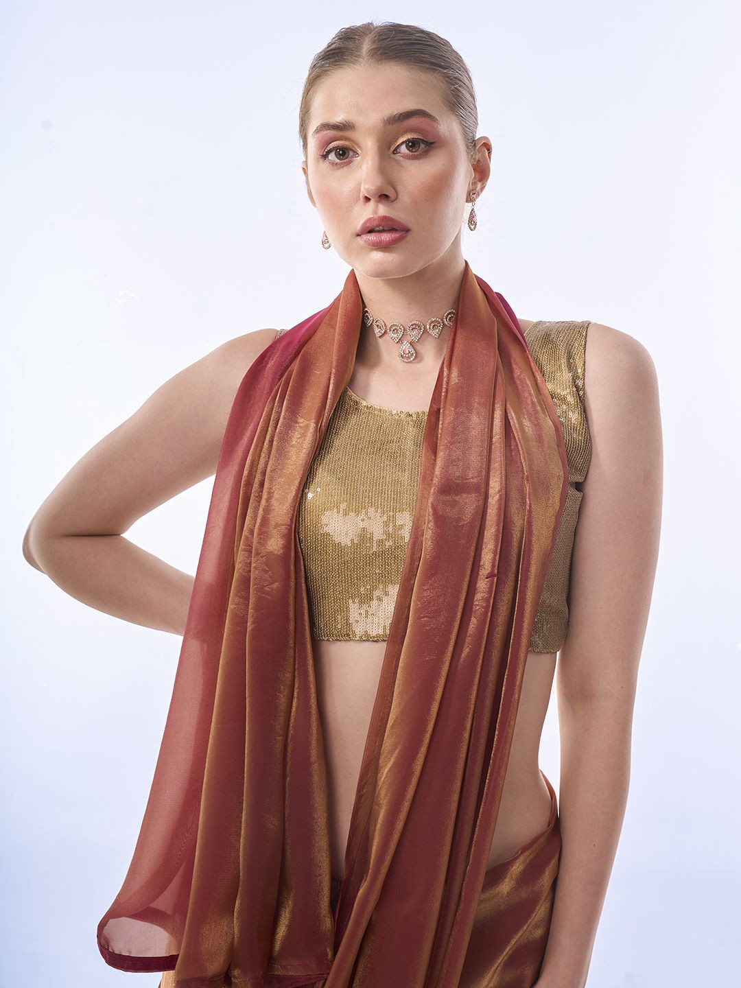 

Mitera Organza Ready to Wear Saree, Metallic