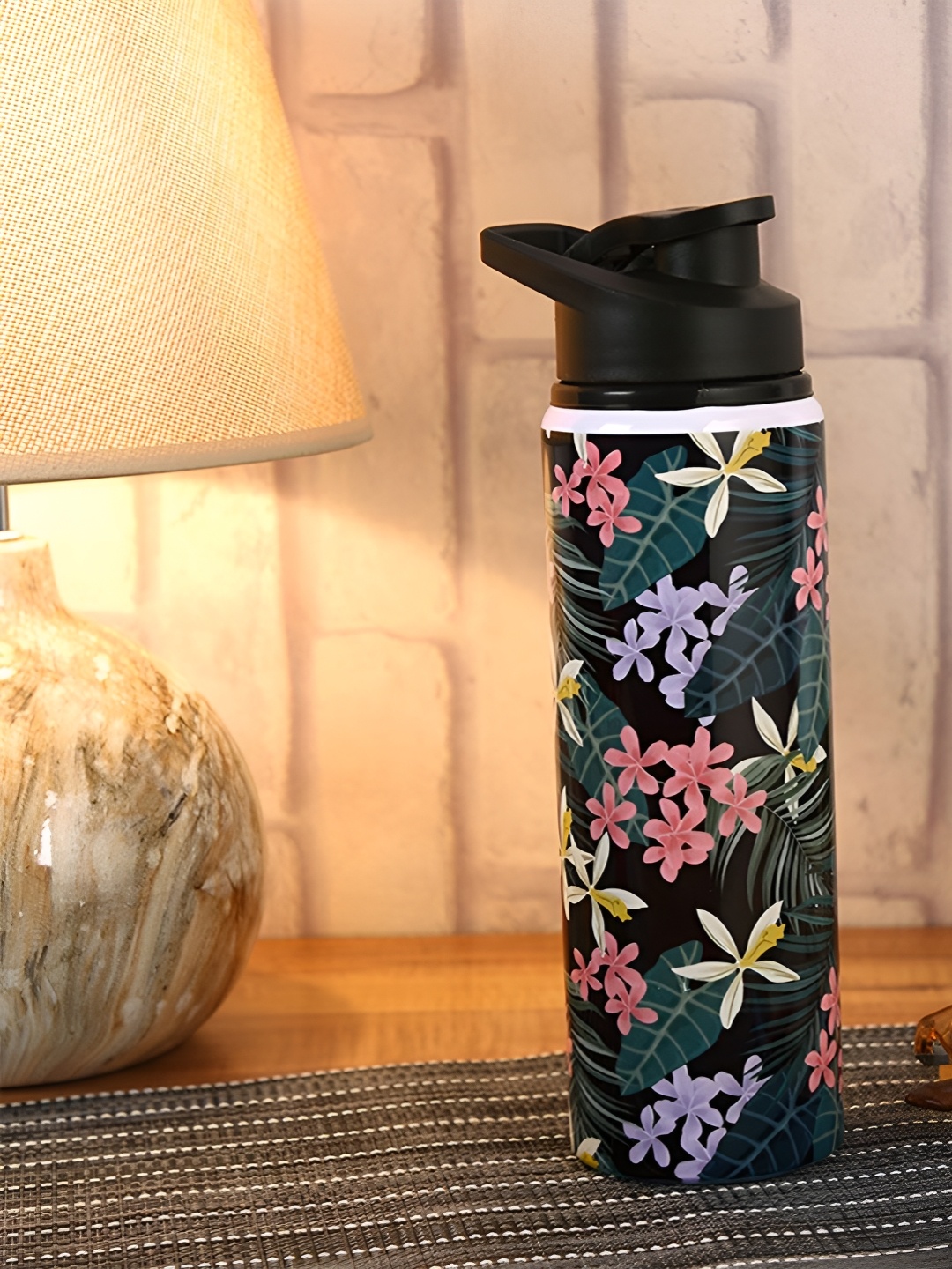 

PENTADECO Black & Green Floral Printed Single Wall Vacuum Water Bottle 750 ml