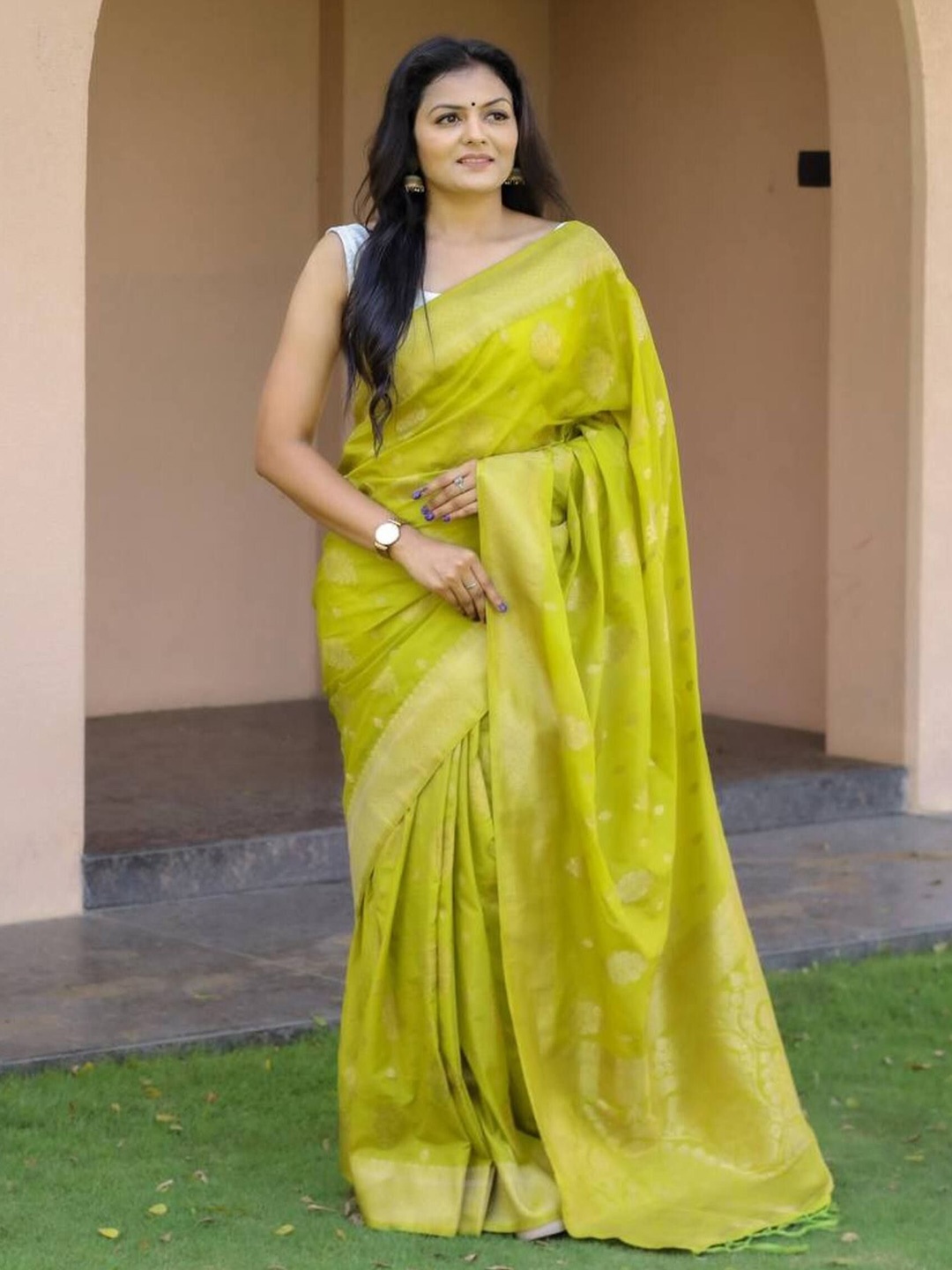 

SANJANA SILK Woven Design Zari Banarasi Saree, Green