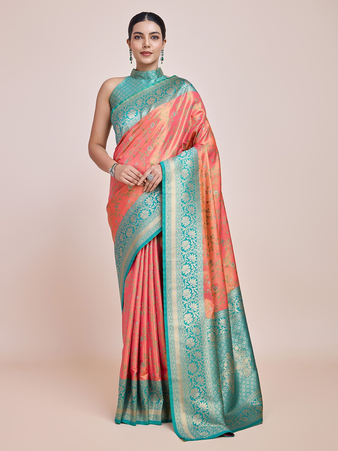 

MONJOLIKA FASHION Women Woven Design Banarasi Saree, Peach